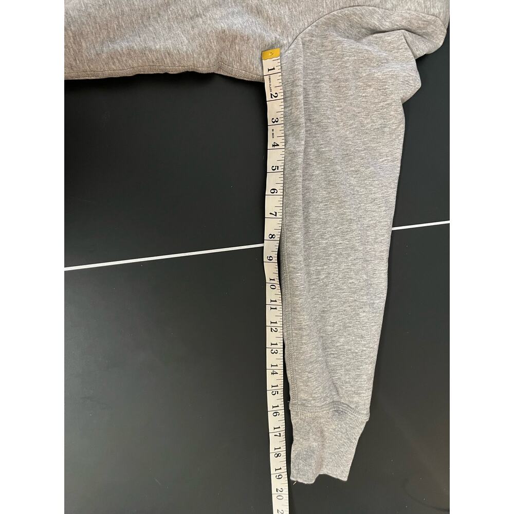 Disney Women's Gray Zip Up Hoodie Jacket Size M Mickey Mouse Theme Sherpa lined - Picture 4 of 8